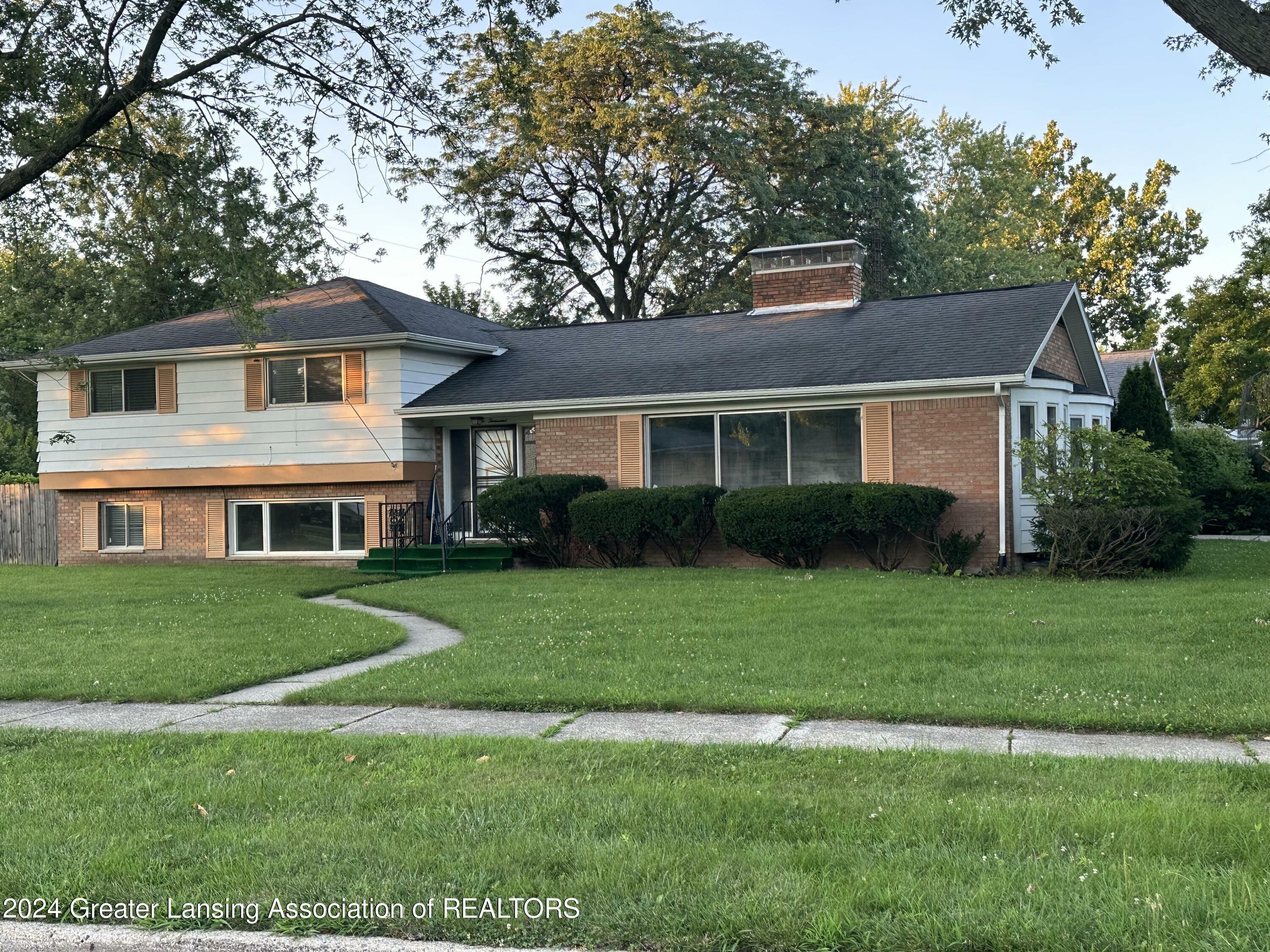 2000 W Hillsdale Street  Lansing MI 48915 photo