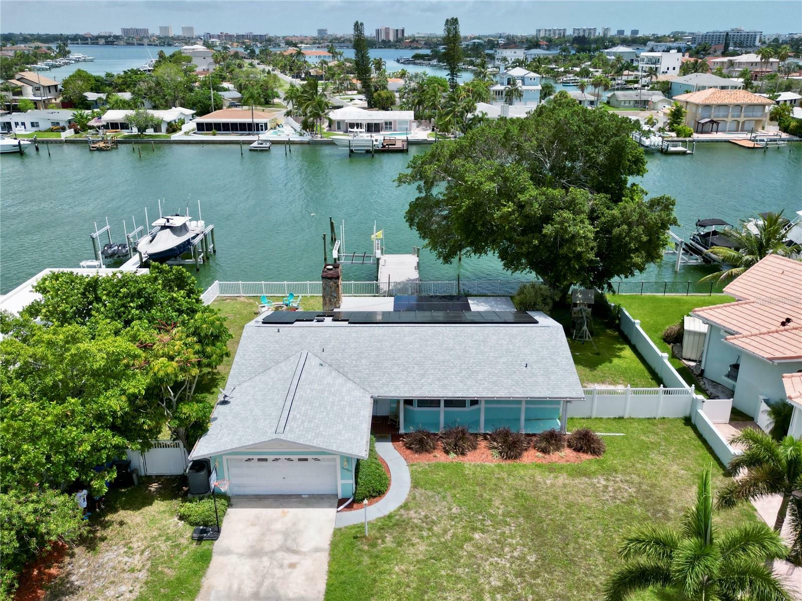 Property Photo: 11600 7th Street E FL 33706