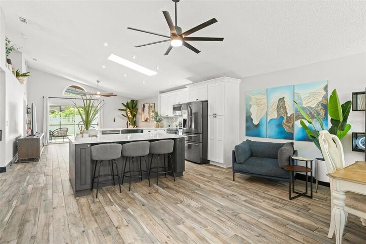 Property Photo:  868 Shell Lane  FL 32750 