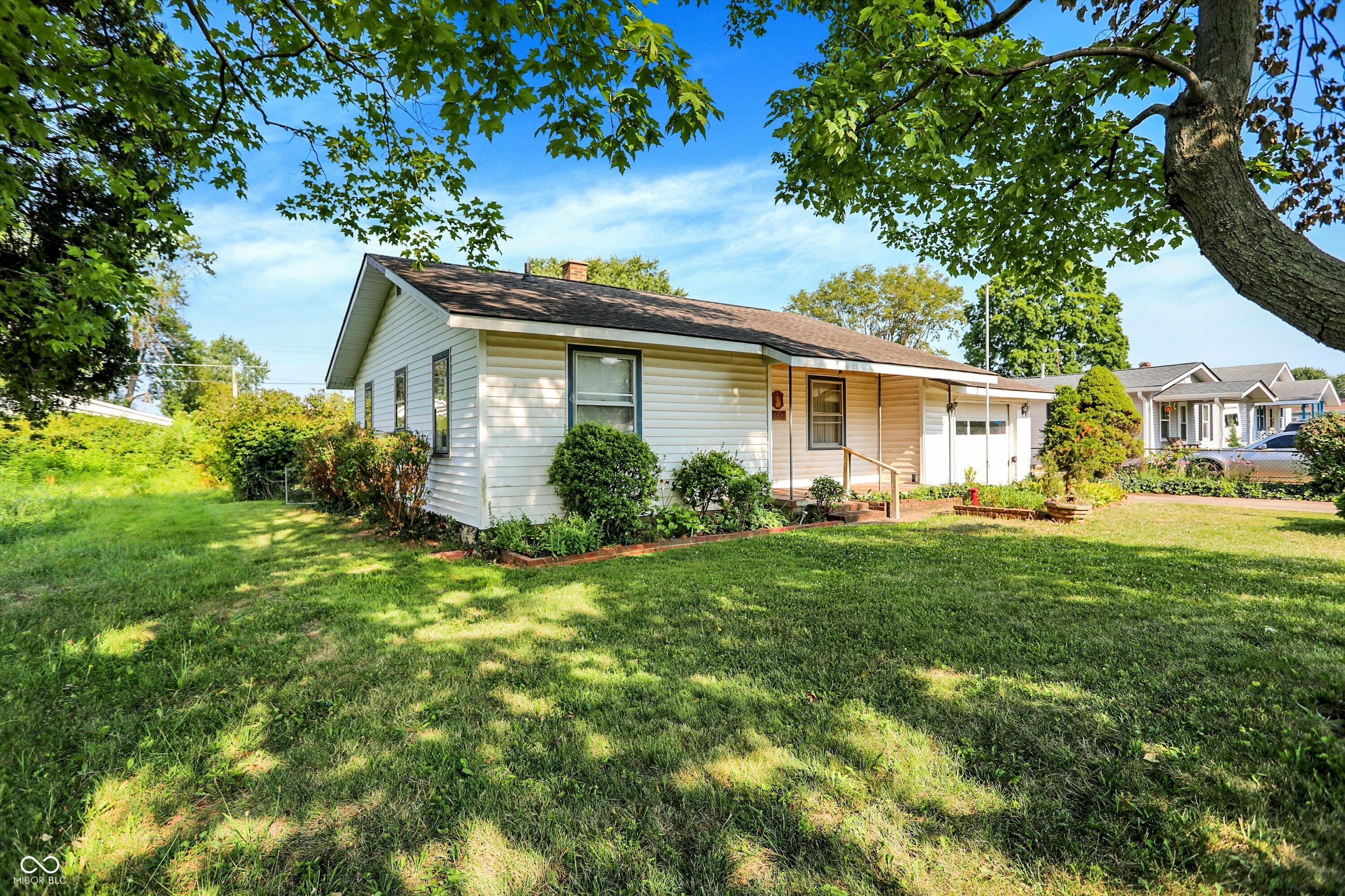 Property Photo:  586 Glendale Drive  IN 47201 