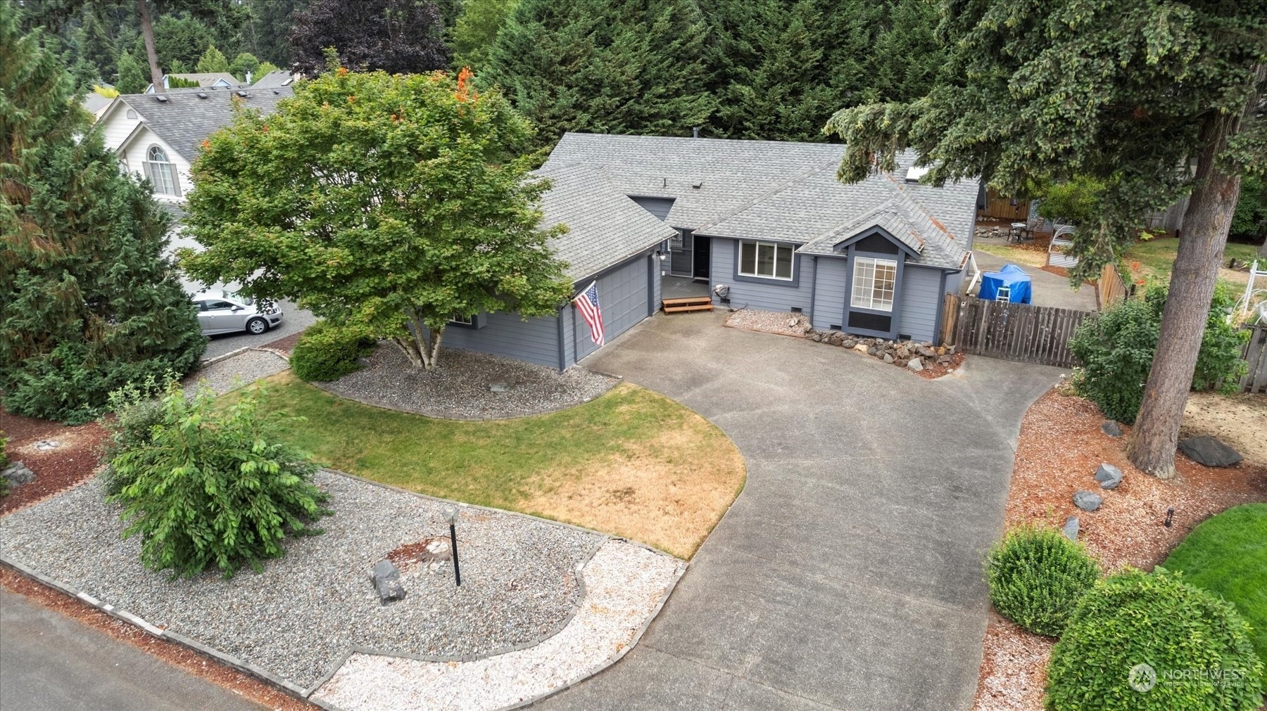 Property Photo: 24212 33rd Avenue E WA 98387