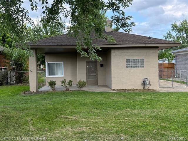 Property Photo:  7126 Centralia Street  MI 48127 