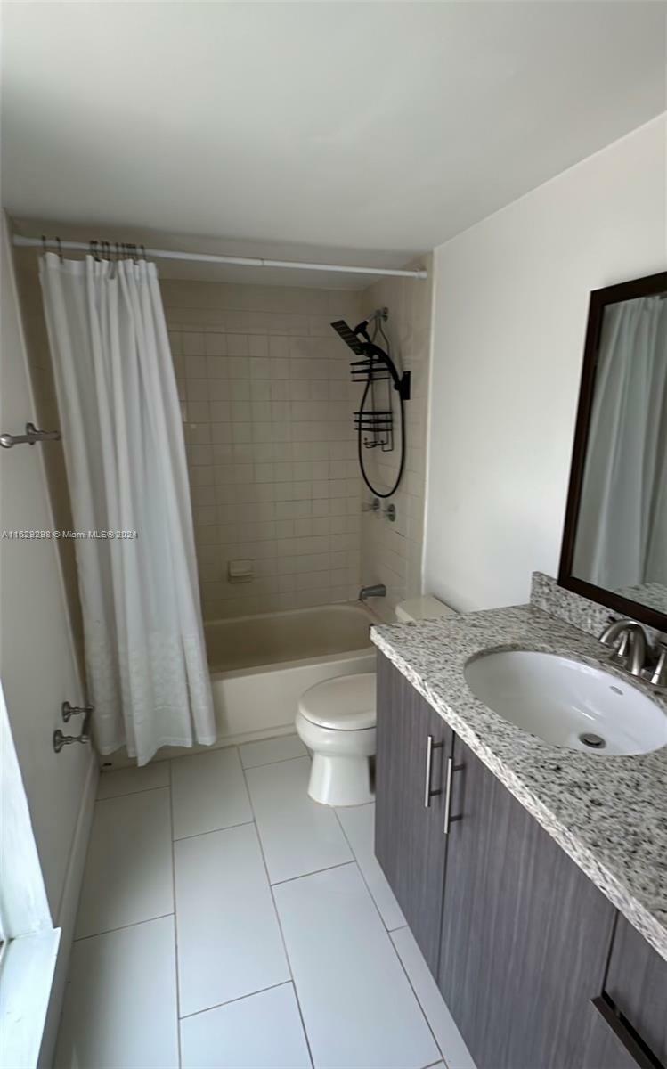 Property Photo:  9971 W Bay Harbor Dr 306  FL 33154 