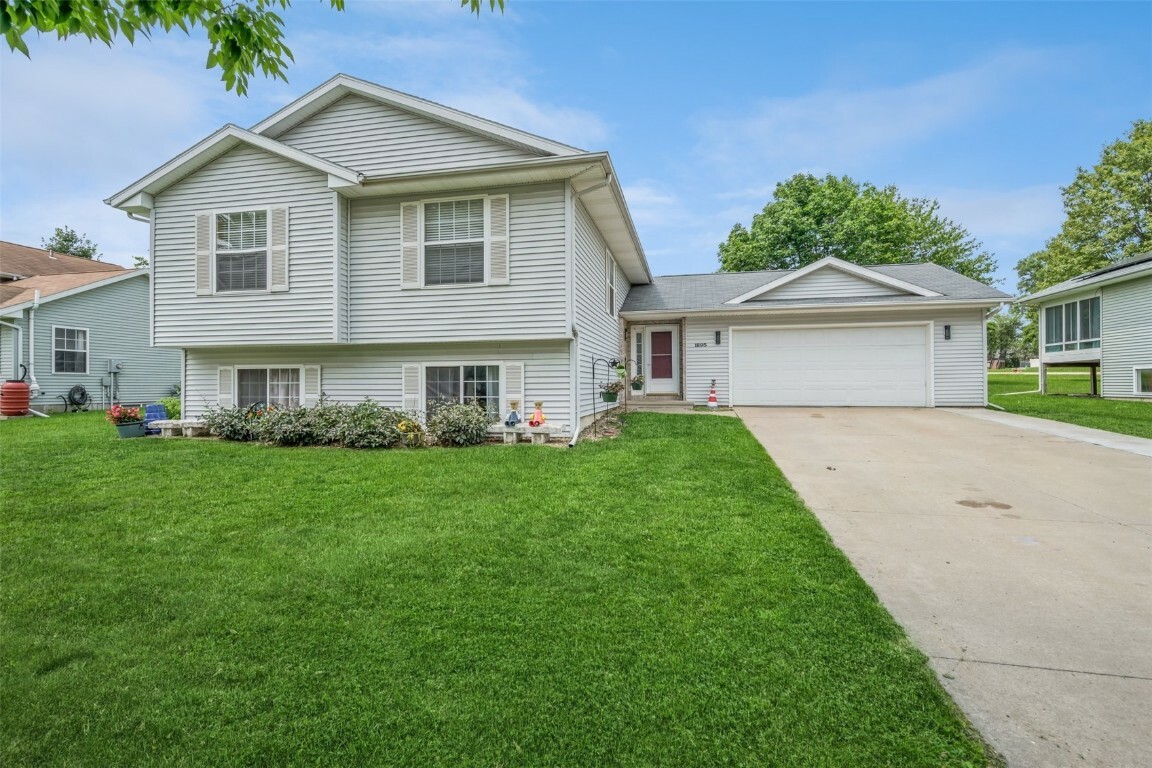 Property Photo:  1895 Parkland Drive  IA 52227 