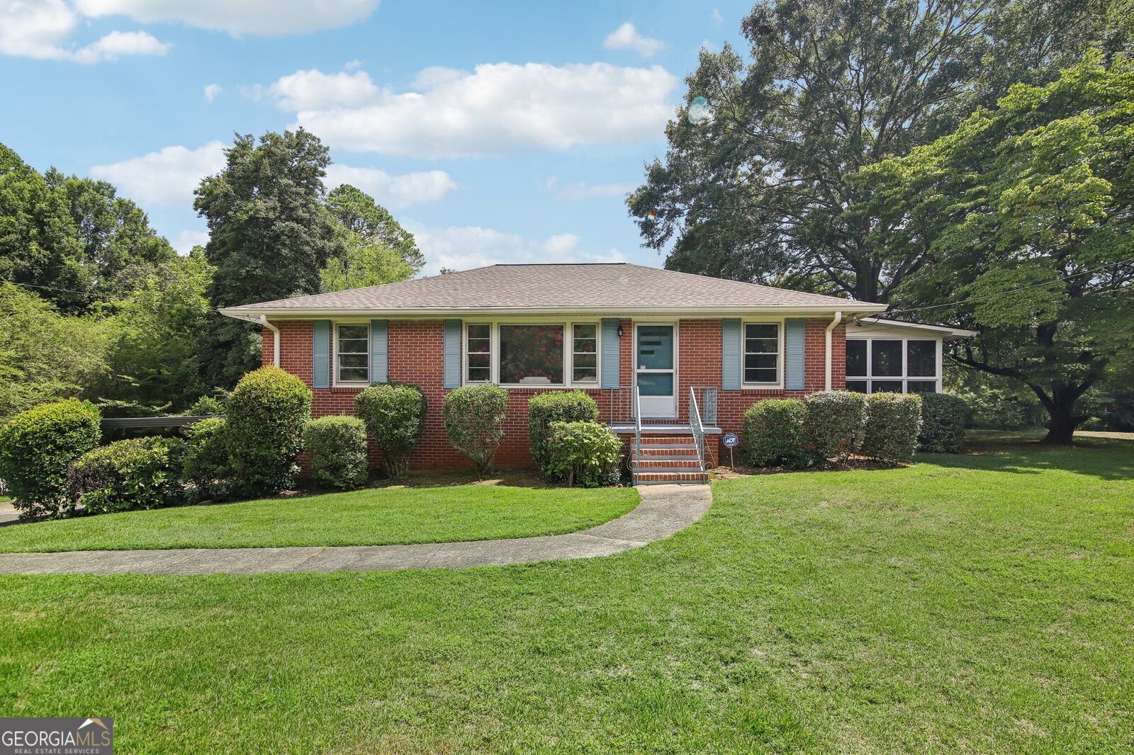Property Photo:  14 Larose Circle SE  GA 30060 