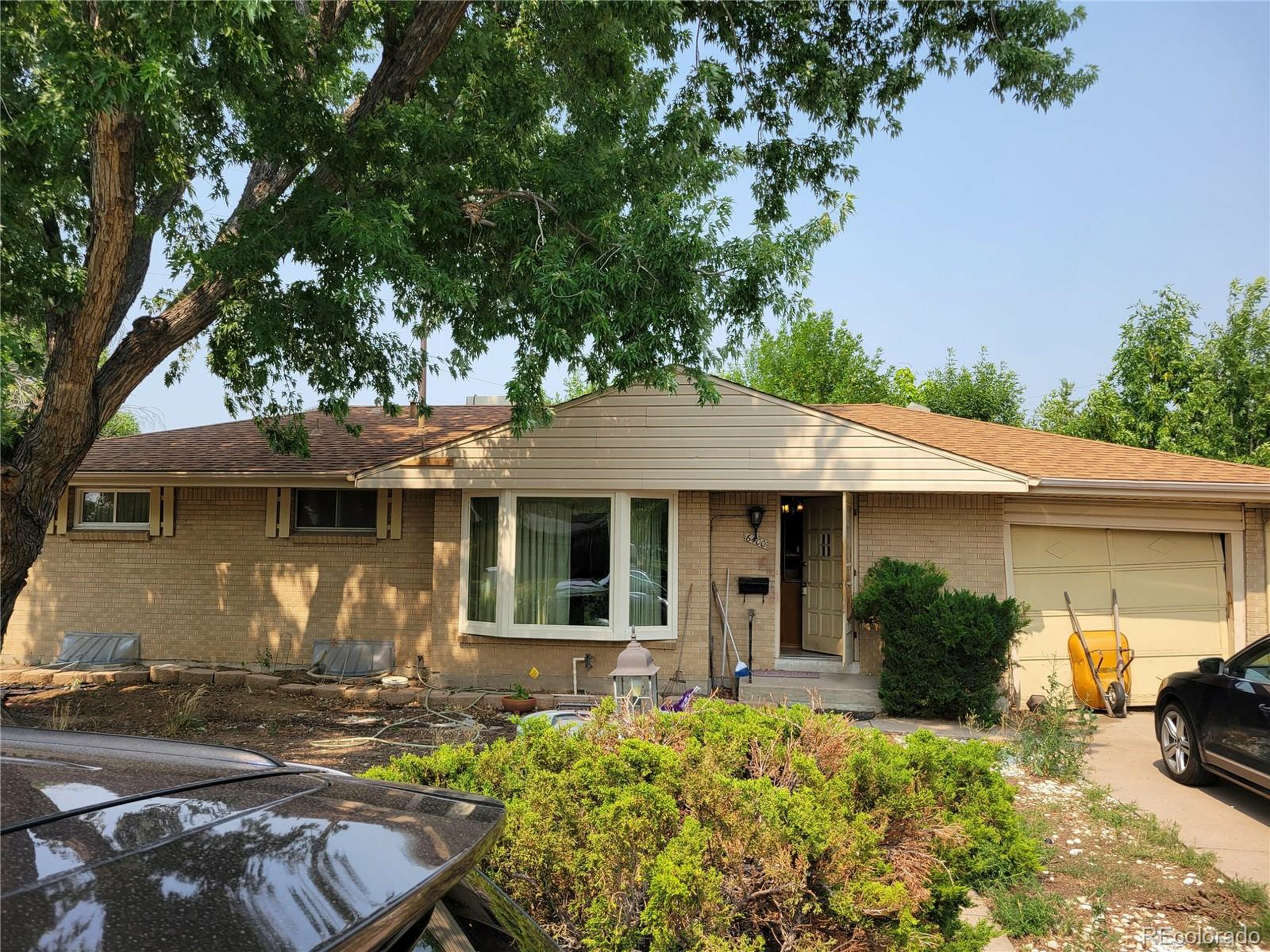 Property Photo:  6400 S Steele St  CO 80121 