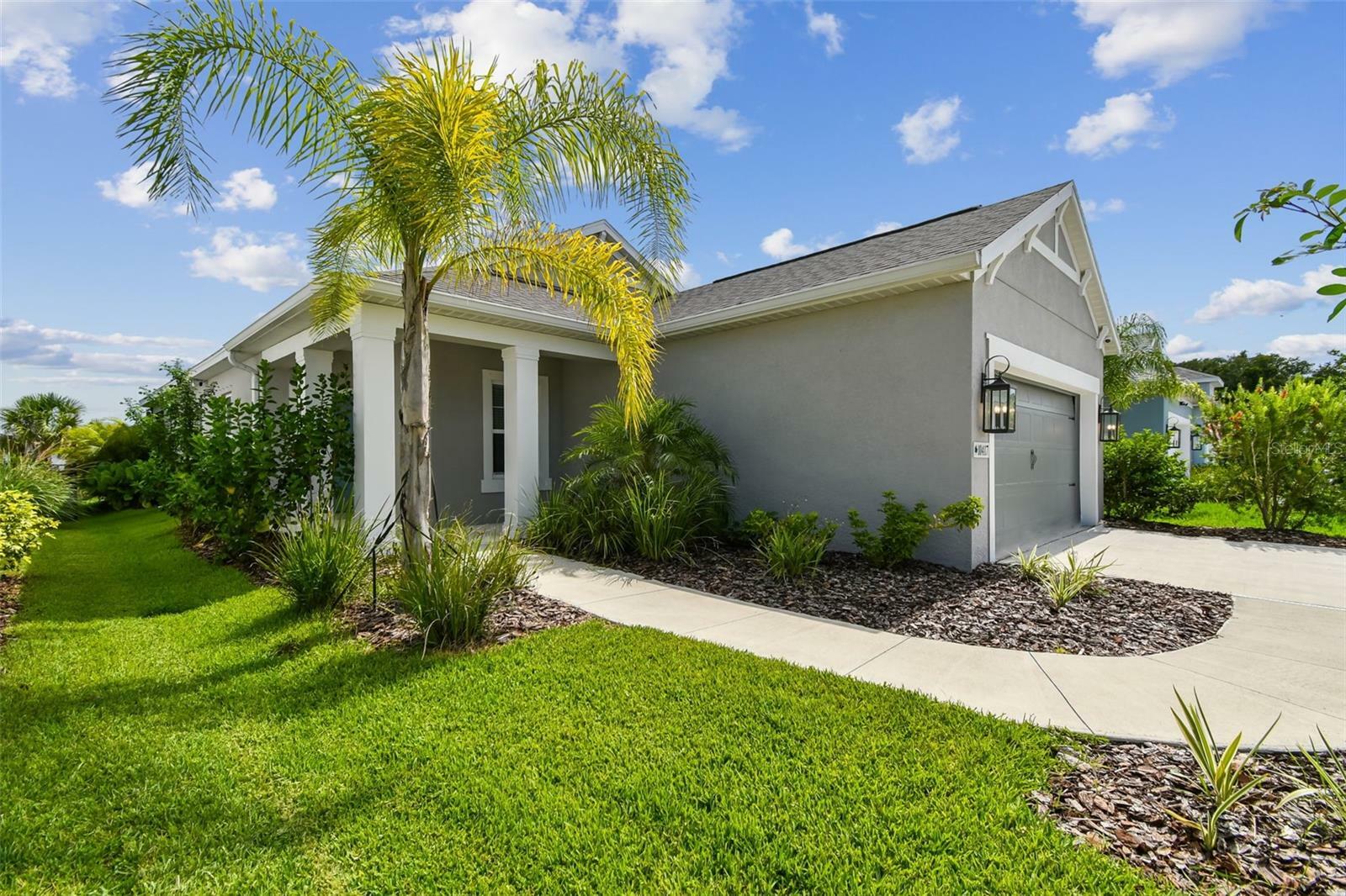 Property Photo:  10417 Crooked Creek Court  FL 34219 