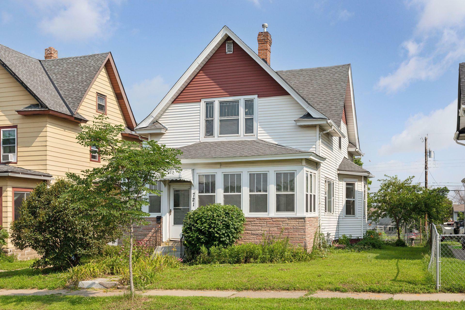 Property Photo: 721 Saint Anthony Avenue MN 55104