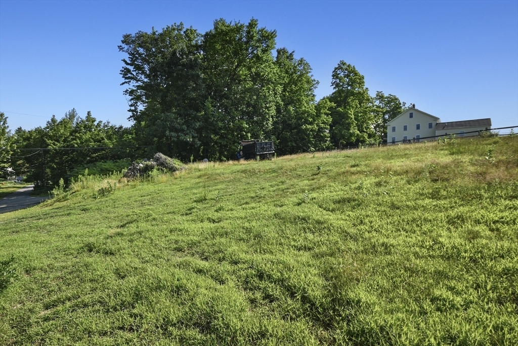 Property Photo:  759 Northfield Rd  MA 01462 