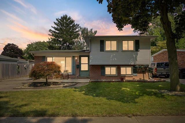 Property Photo:  9341 Elm Street  MI 48180 