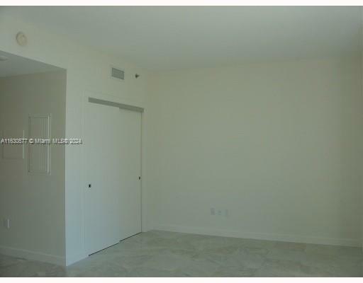 Property Photo:  1060 Brickell Ave 2809  FL 33131 