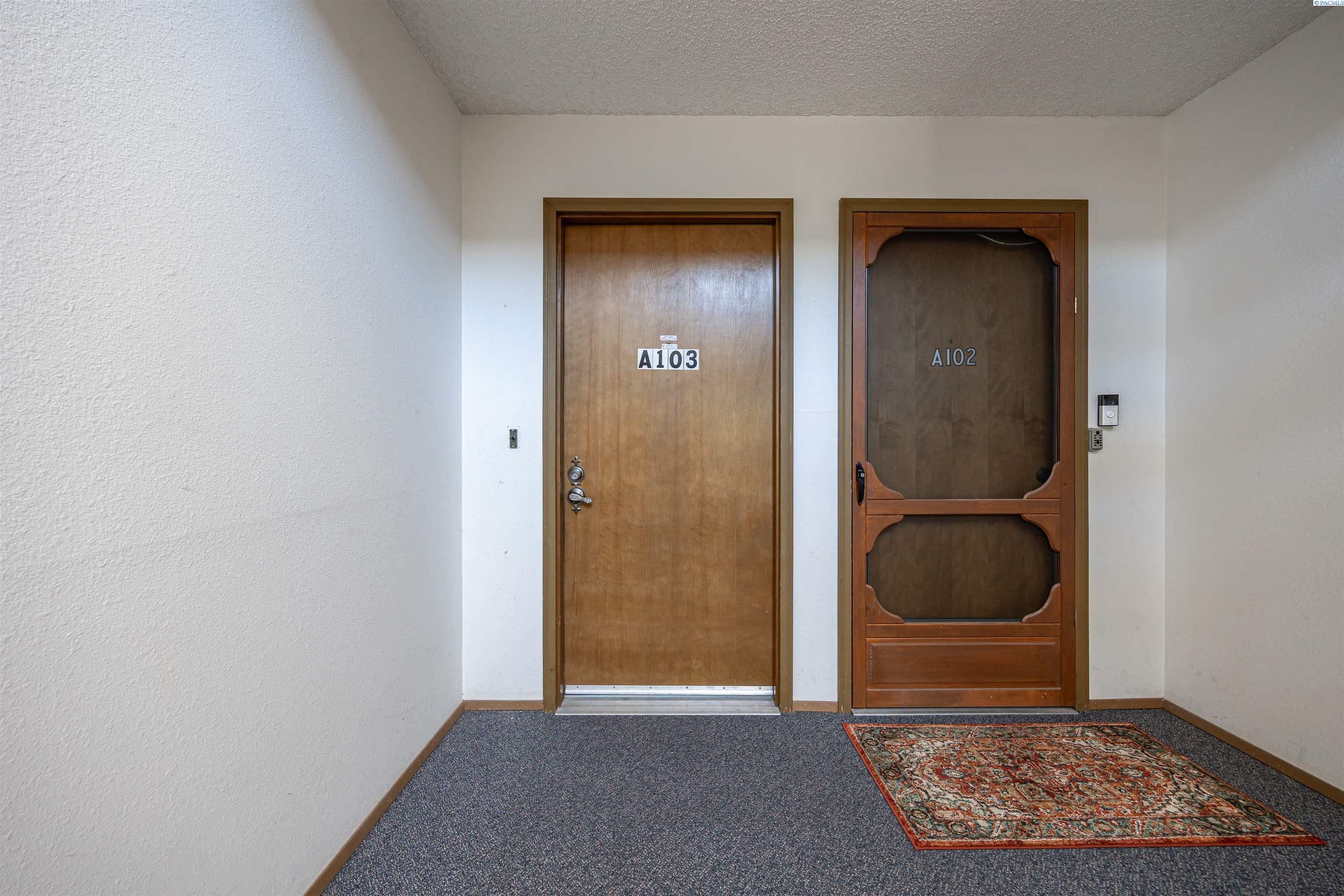 Property Photo:  2913 W John Day Ave  A-103  WA 99336 