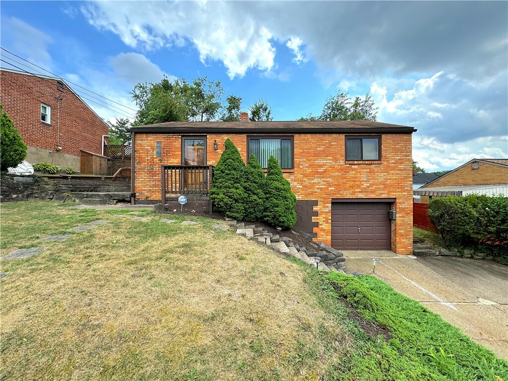 Property Photo: 745 Esther St PA 15227