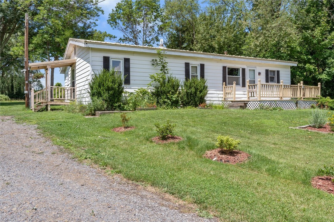 Property Photo:  386 N Applegate Road  NY 14850 