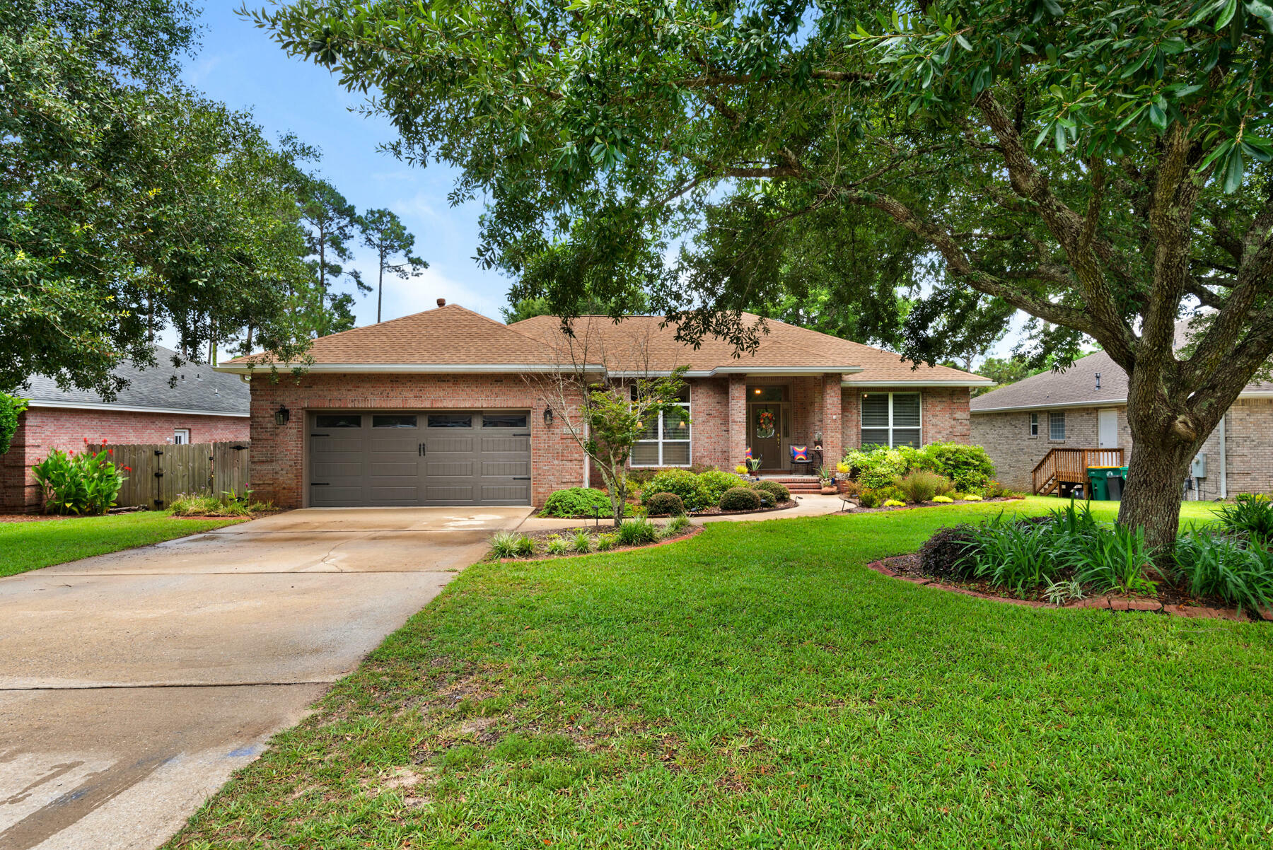 Property Photo: 4460 Woodbridge Road FL 32578