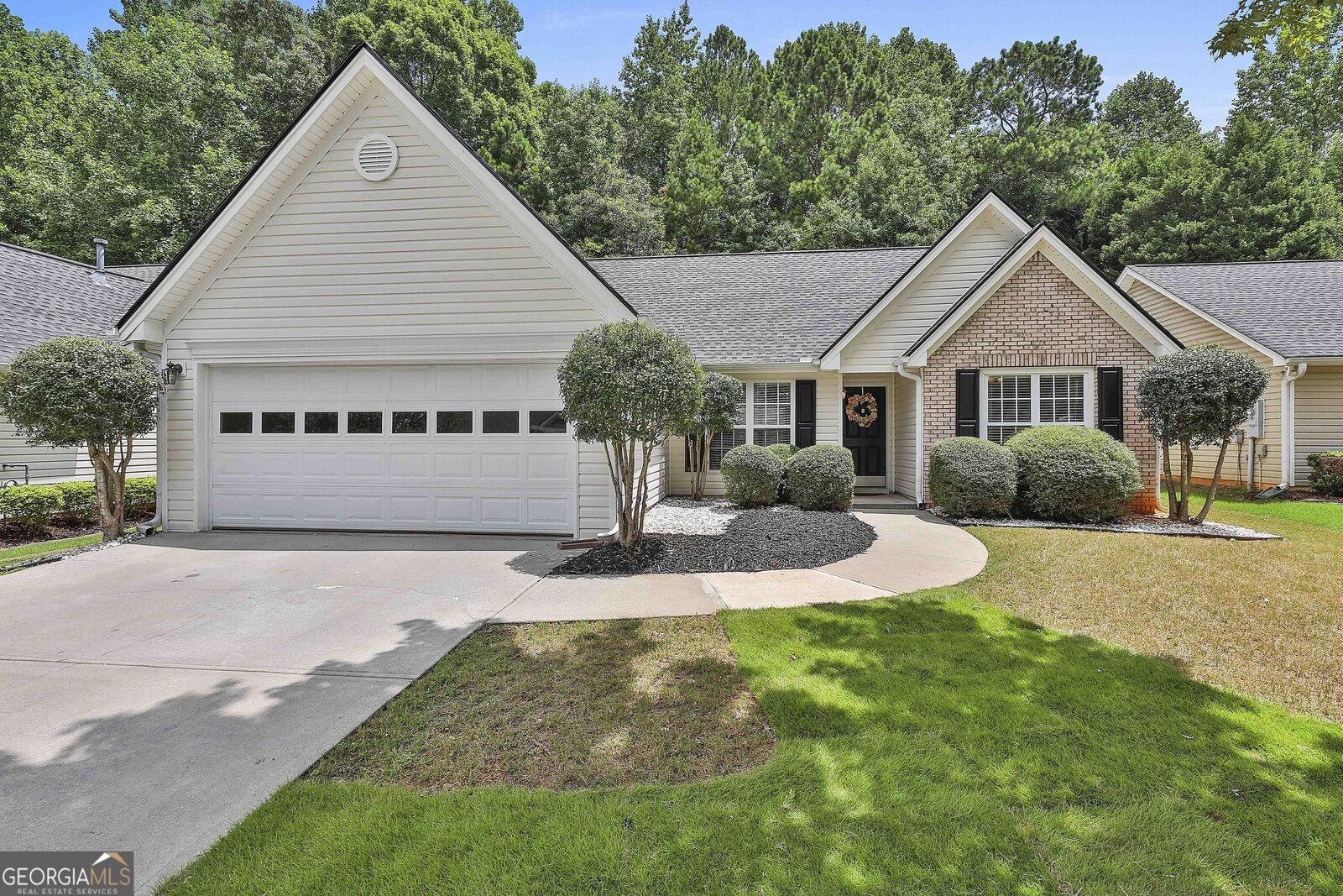 Property Photo:  159 Lake Cove Approach  GA 30265 