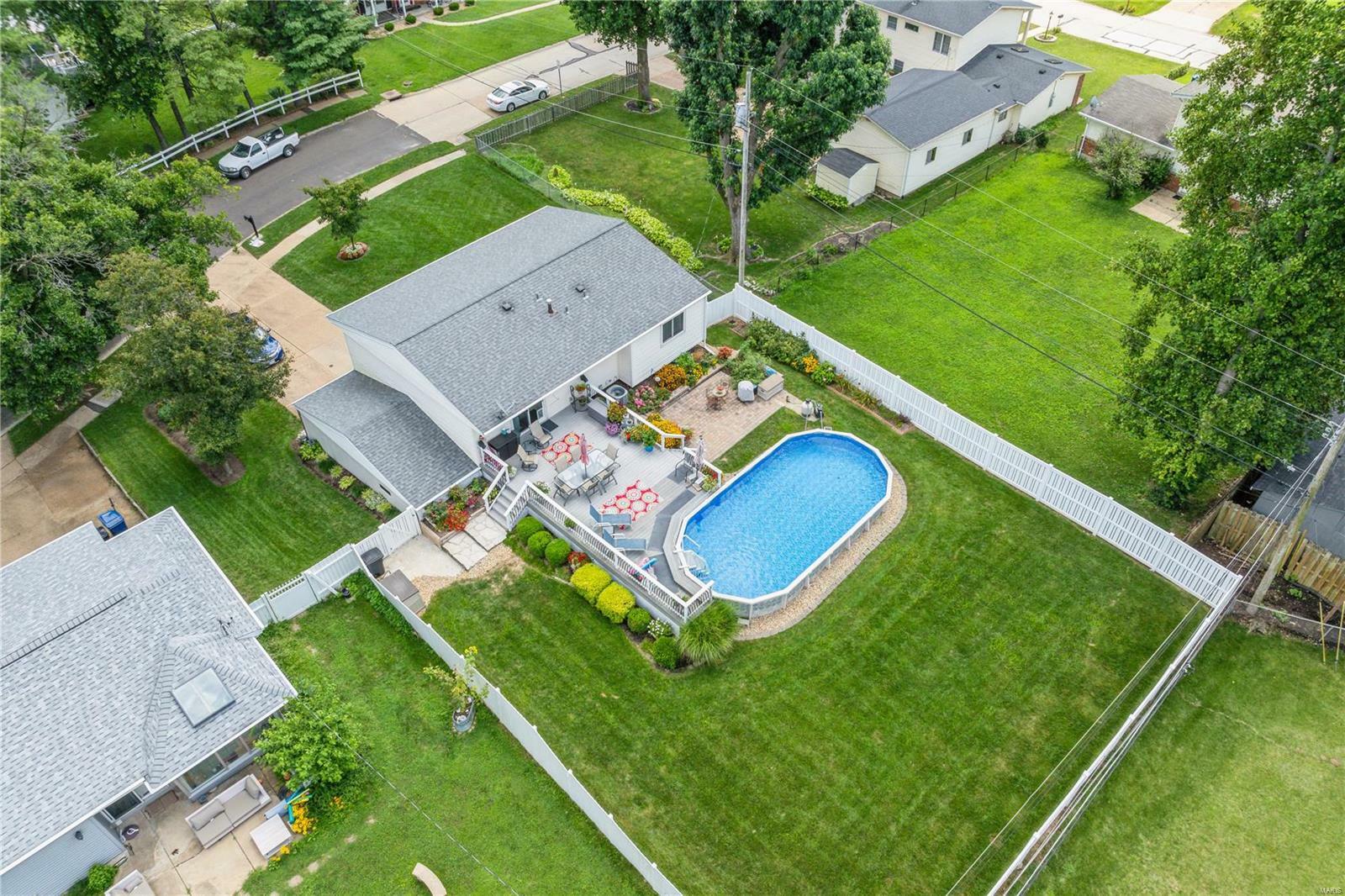 Property Photo:  411 Wyncrest Drive  MO 63011 