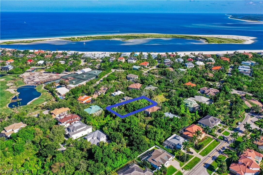 Property Photo: 374 Gumbo Limbo Lane FL 34145