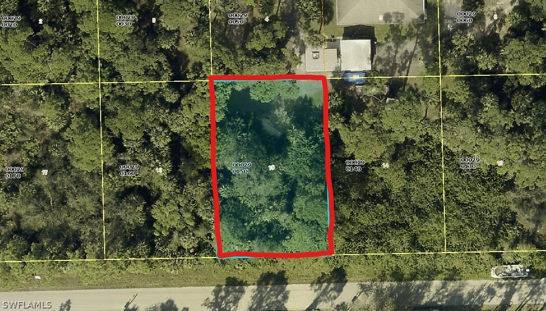 Property Photo:  3748 Kenyon Street  FL 33905 