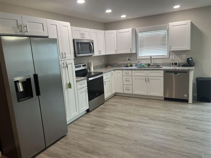 Property Photo: 673 Cherry Blossom Court KY 42101