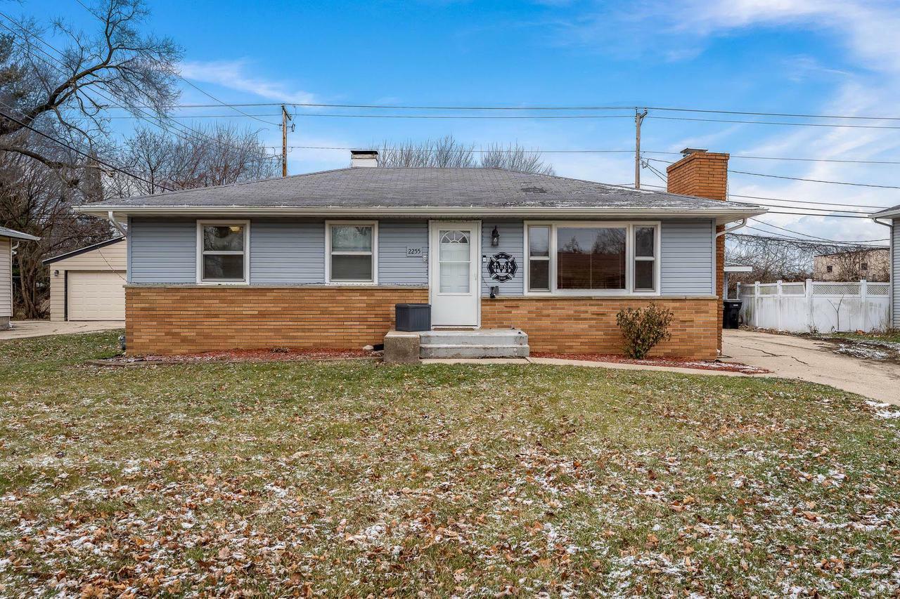 Property Photo:  2255 Robinson Drive  WI 53511 