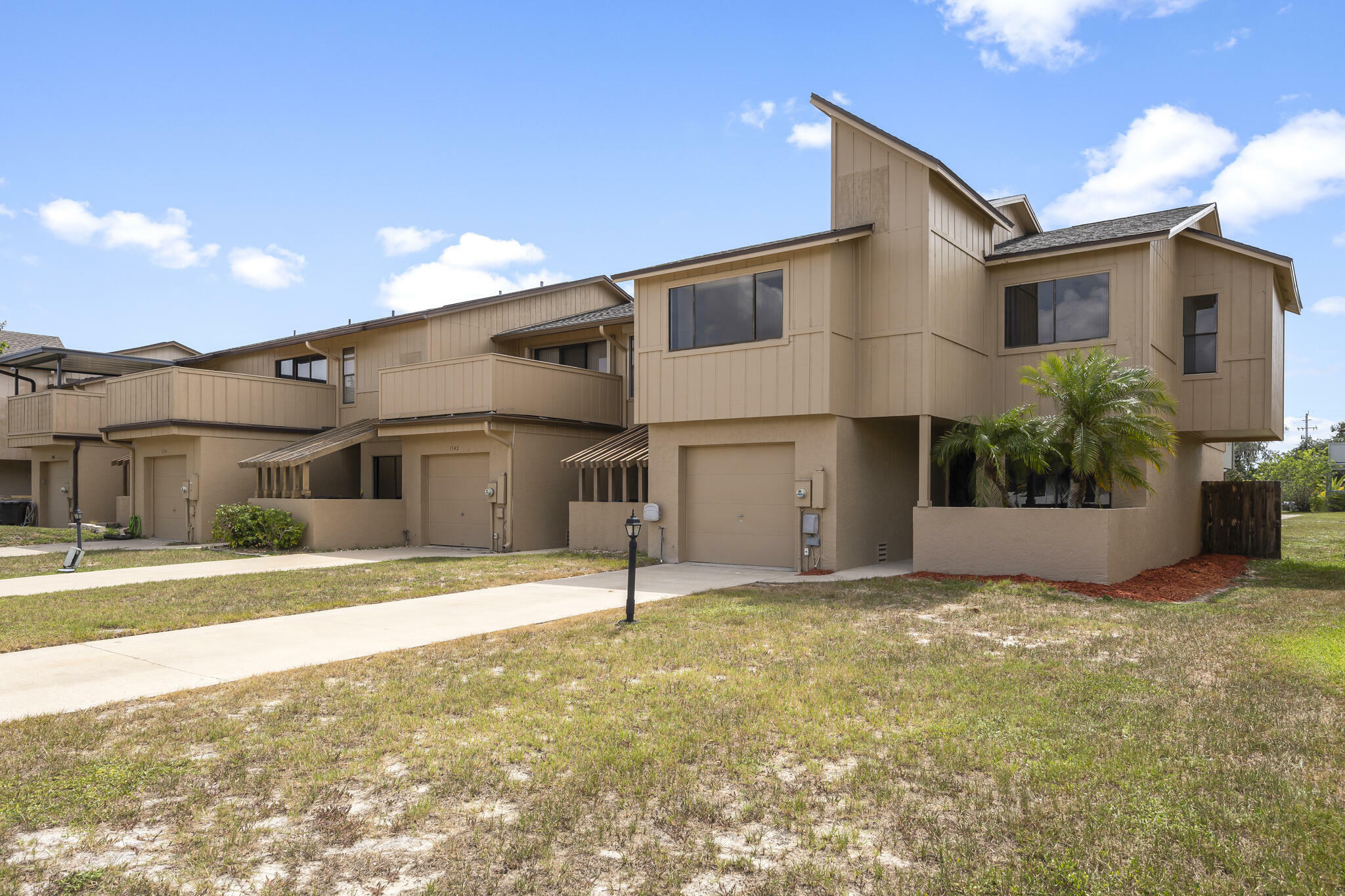 Property Photo:  1740 Figtree Drive  FL 32780 