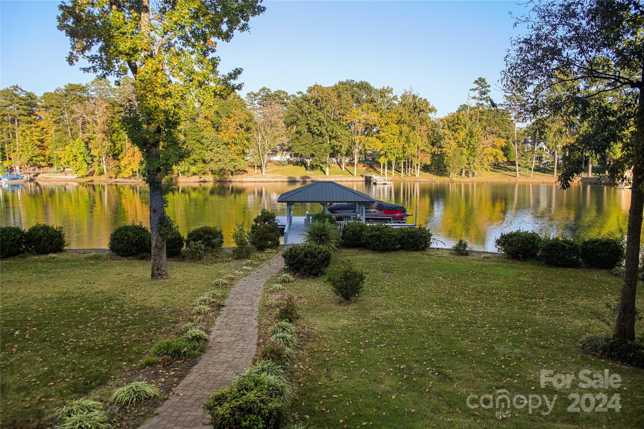 2315 Meffert Lane  Charlotte NC 28214 photo