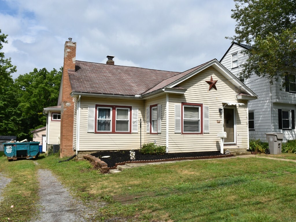 Property Photo:  1024 S Morgan Street  PA 16335 