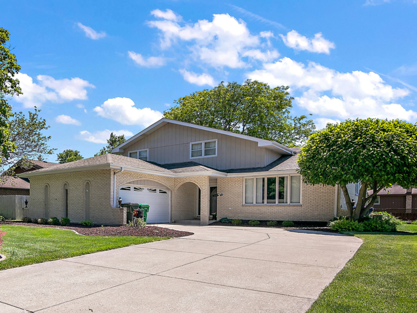 12255 Forestview Drive  Orland Park IL 60467 photo