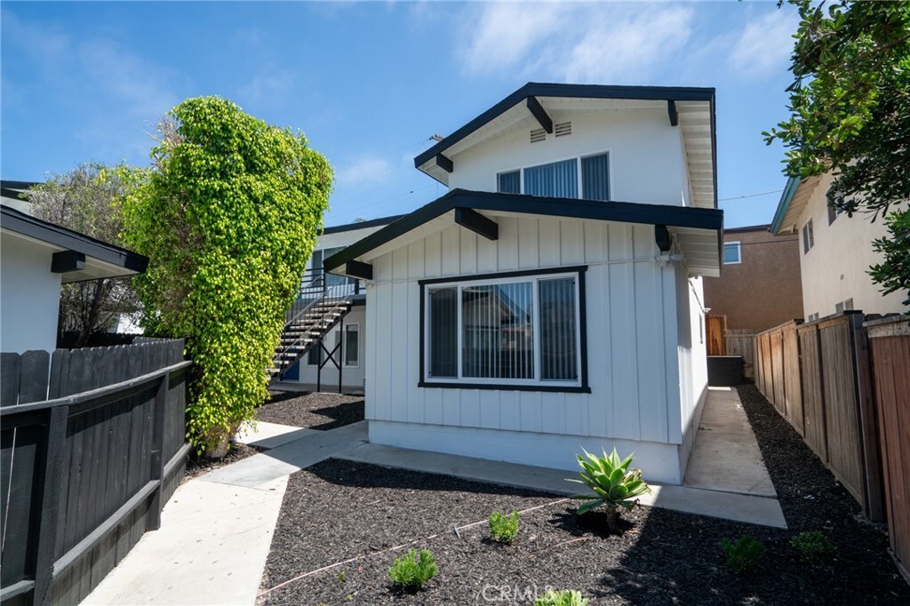 Property Photo: 241 Avenida Pelayo 3 CA 92672