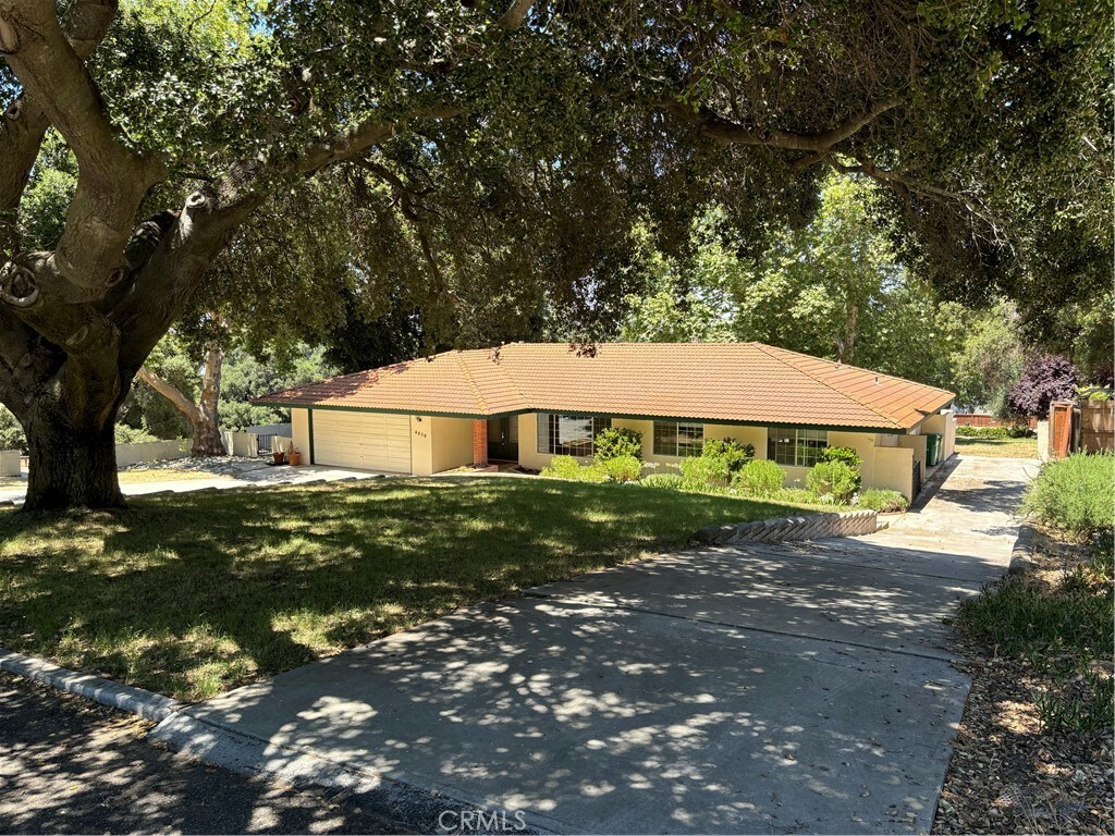 Property Photo:  4050 Del Rio Road  CA 93422 