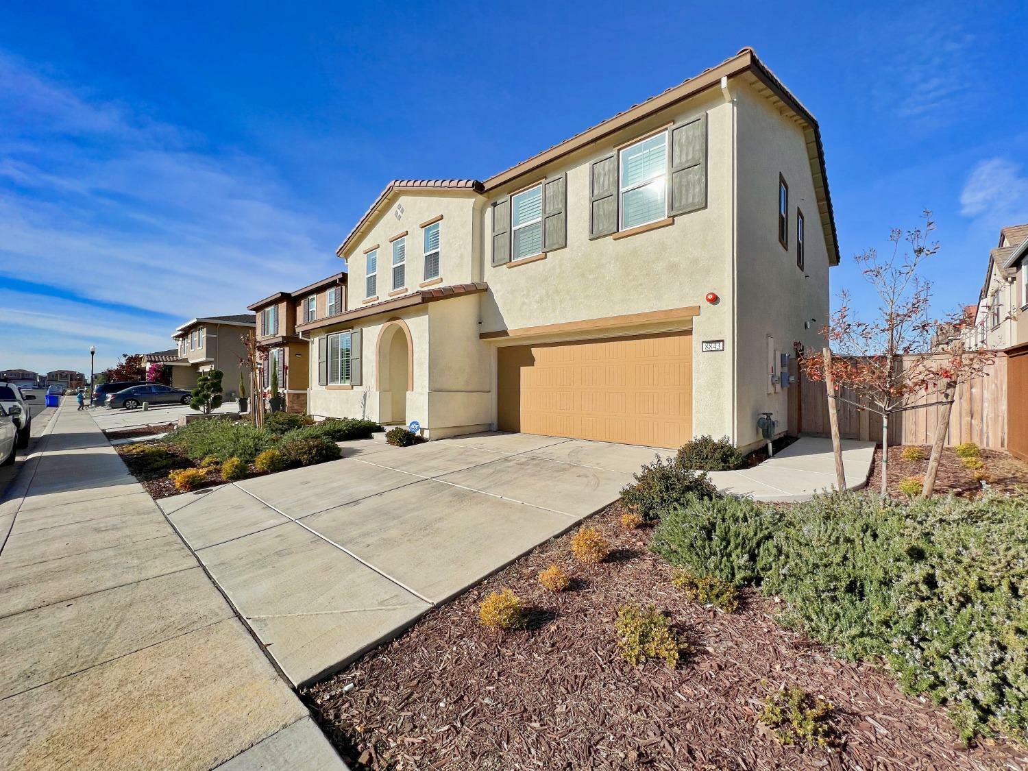 Property Photo:  8843 Prelude Way  CA 95757 