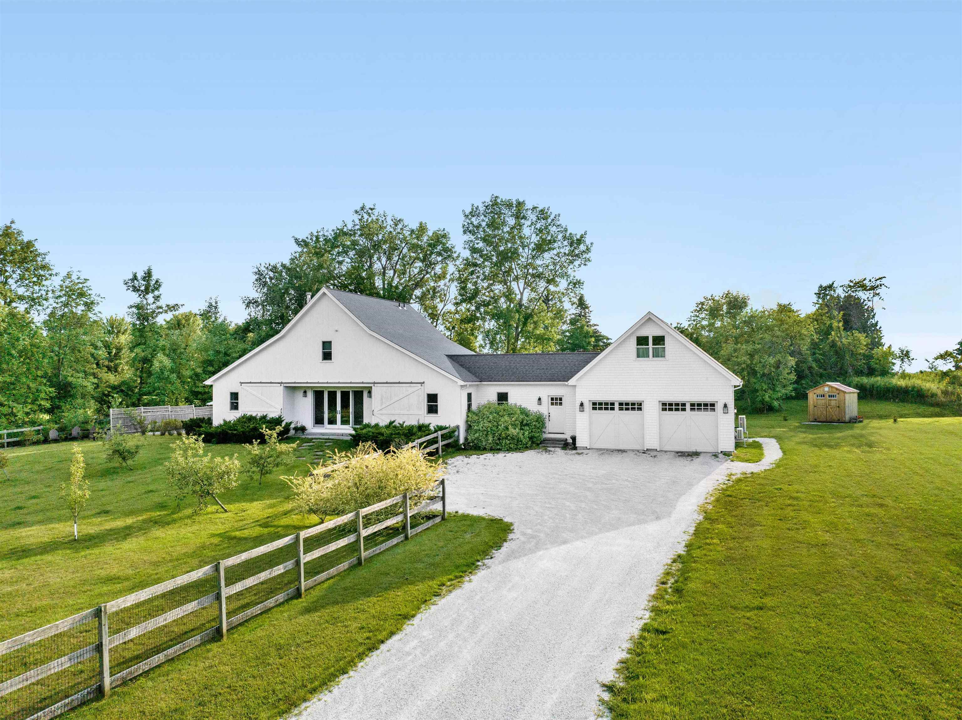 Property Photo:  47 Vineyard View Drive  VT 05445-4201 