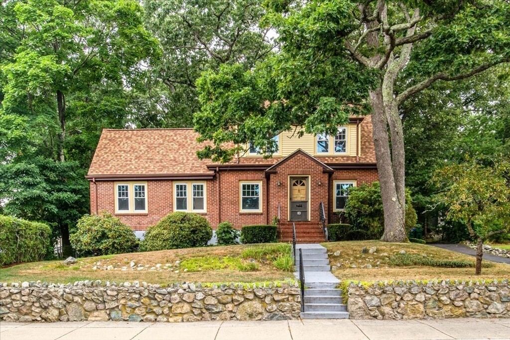 Property Photo: 83 Washington Street MA 02090