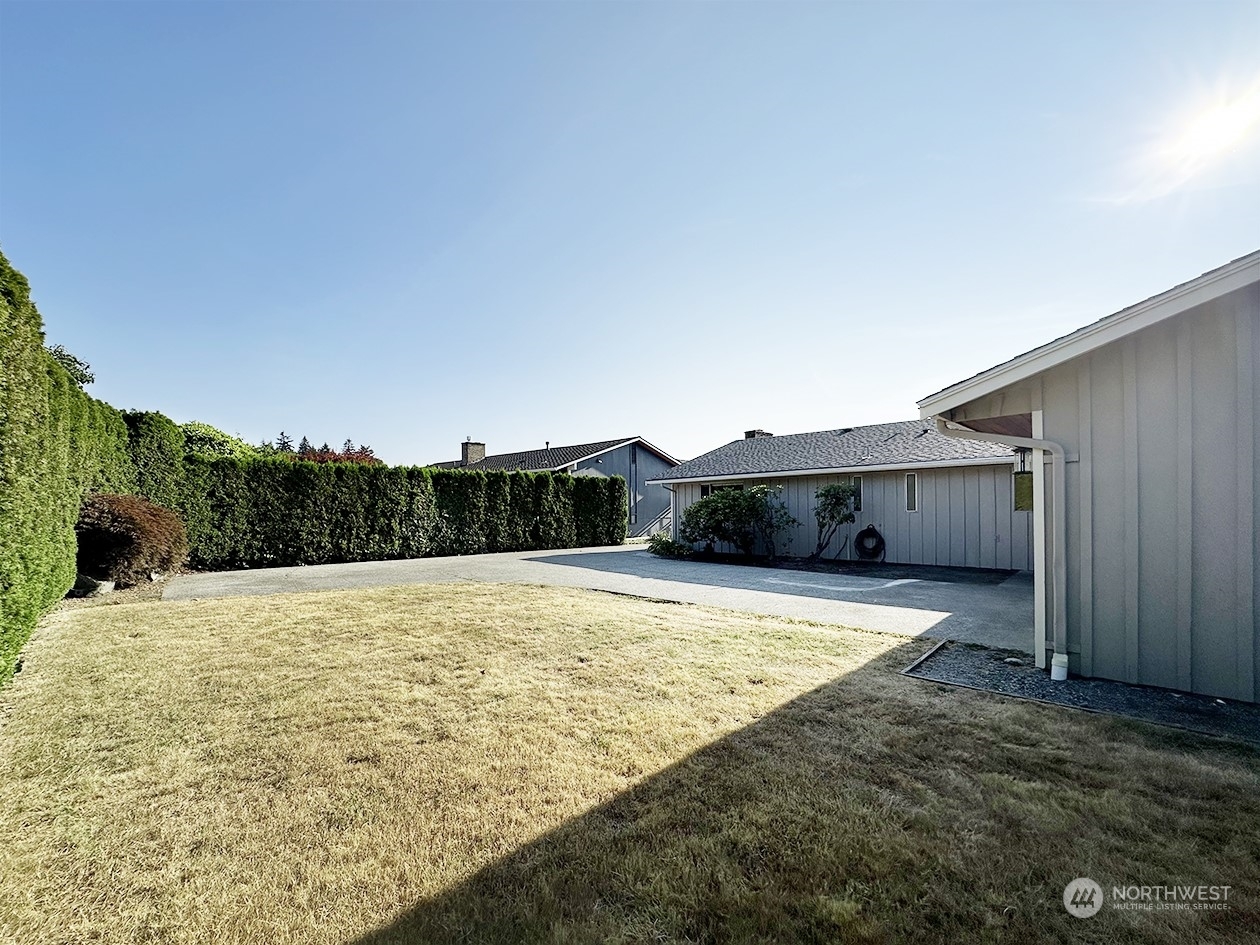 Property Photo:  4484 140th Avenue SE  WA 98006 