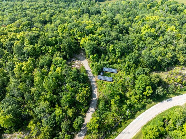 572 Oak Bluffs Road — photo 1