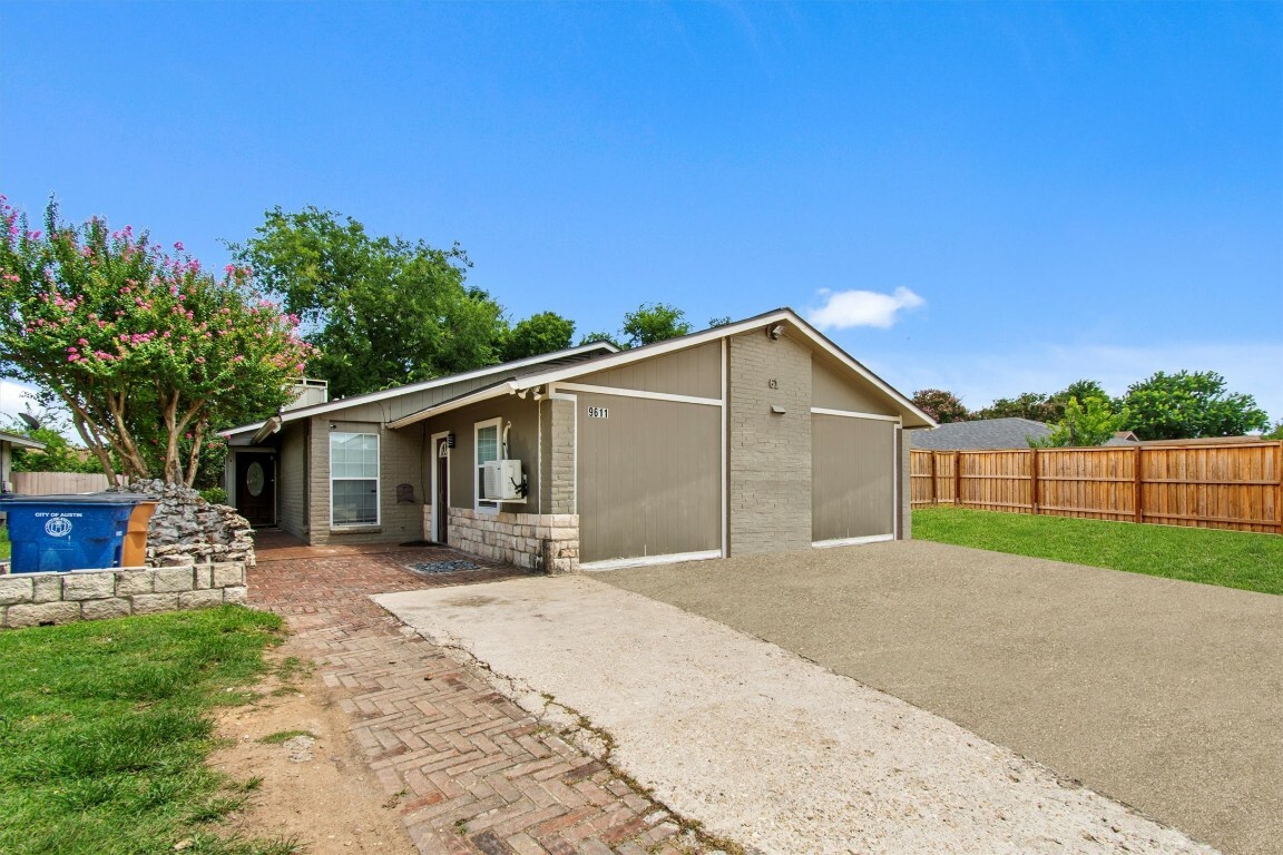 Property Photo:  9611 Teasdale Terrace  TX 78753 