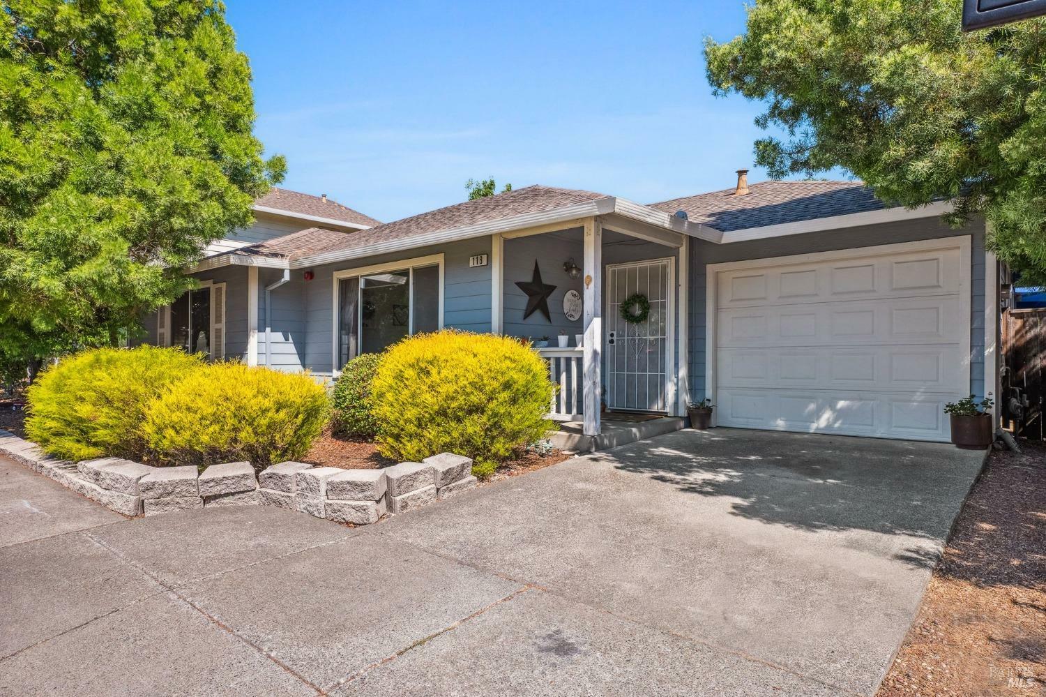 Property Photo:  118 Garden Circle Way  CA 95425 