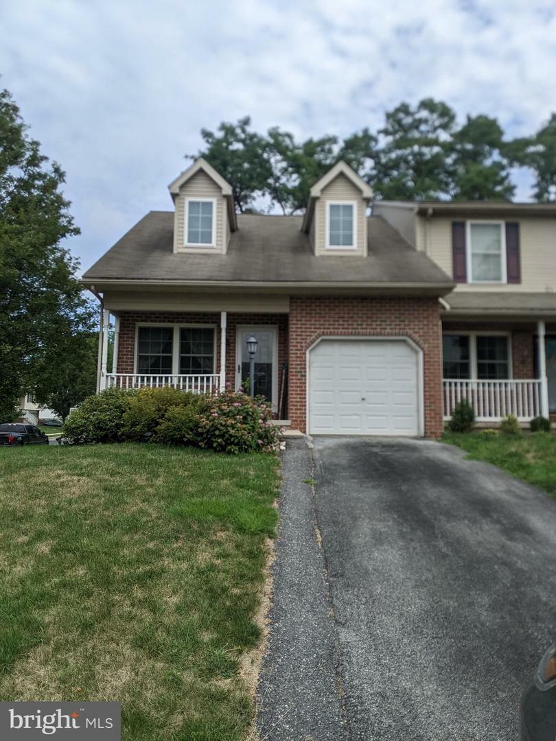 Property Photo:  101 Larkspur Drive  PA 17566 