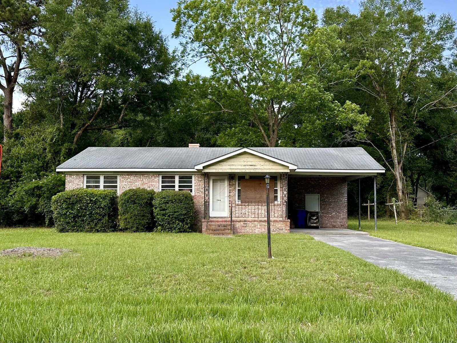 Property Photo:  1344 Teal Avenue  SC 29412 