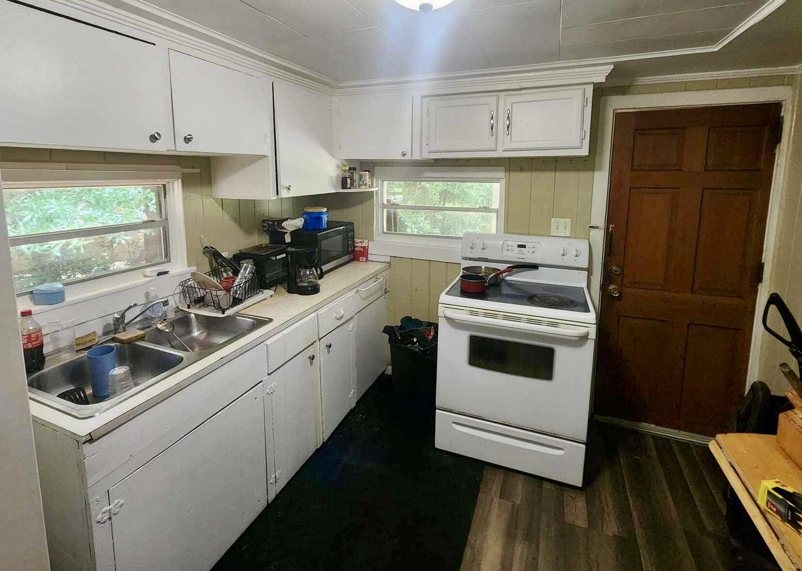 Property Photo:  249 Cross Drive  FL 32536 