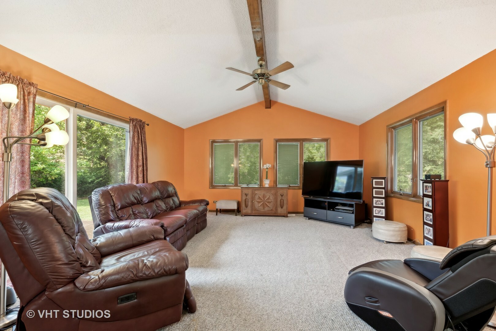 Property Photo:  1146 Heather Hill Crescent  IL 60422 