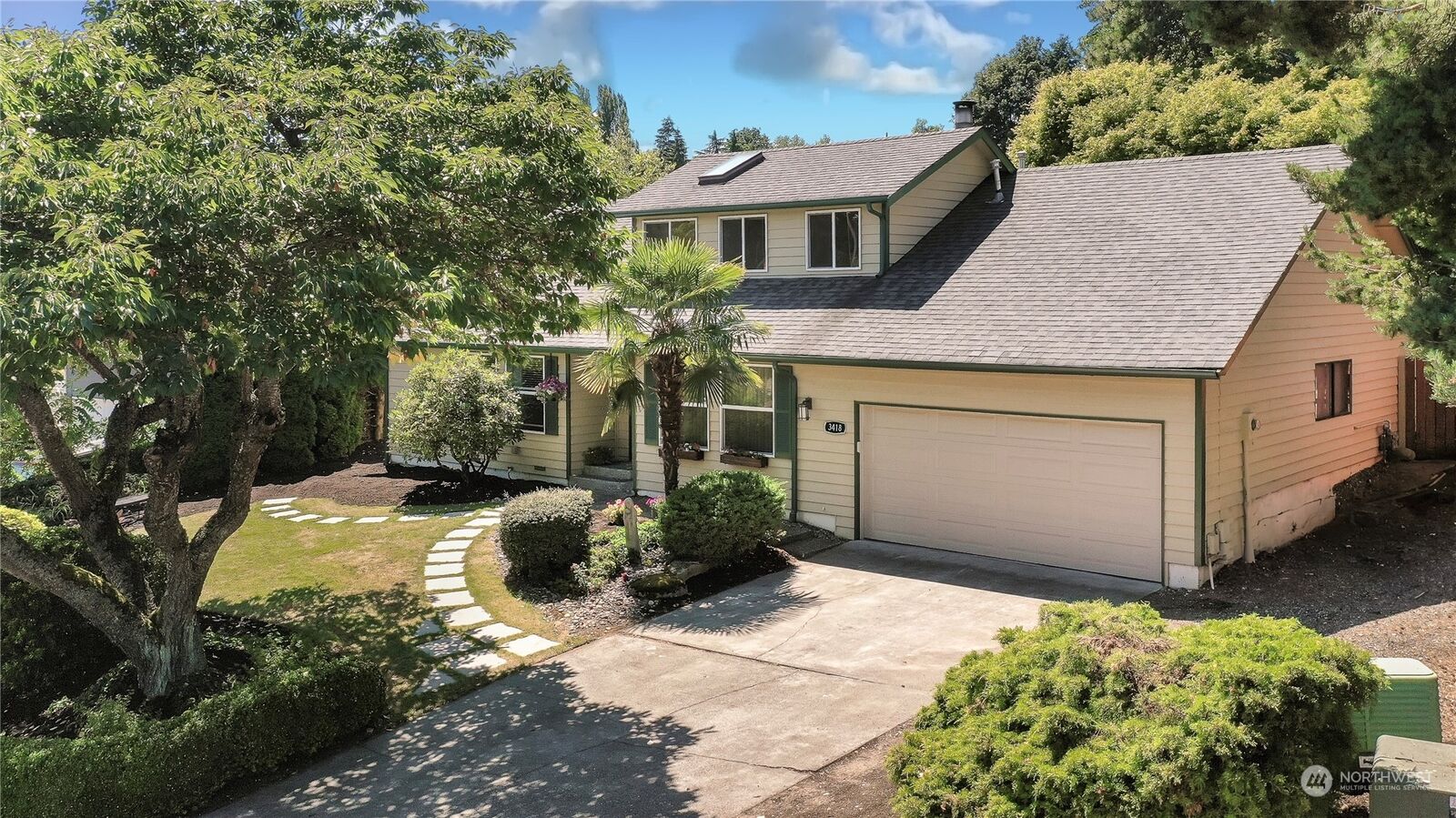 Property Photo:  3418 St Andrews Court NE  WA 98422 