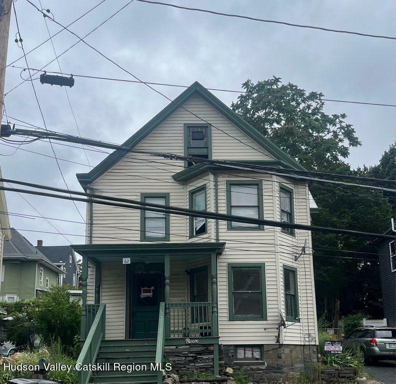 Property Photo:  62 E Chester  NY 12401 