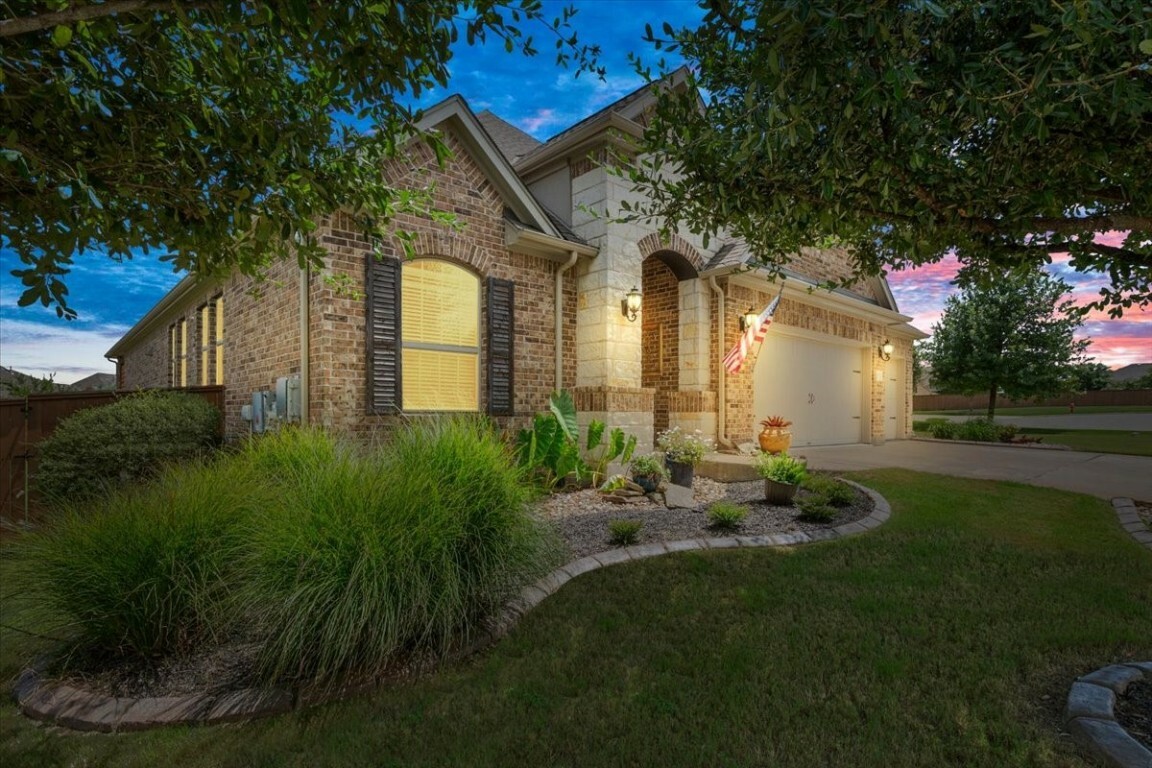 Property Photo:  2711 Florin Cove  TX 78665 