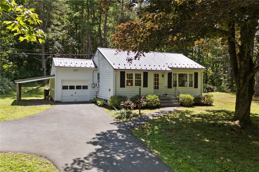 Property Photo:  1471 Ellis Hollow Road  NY 14850 