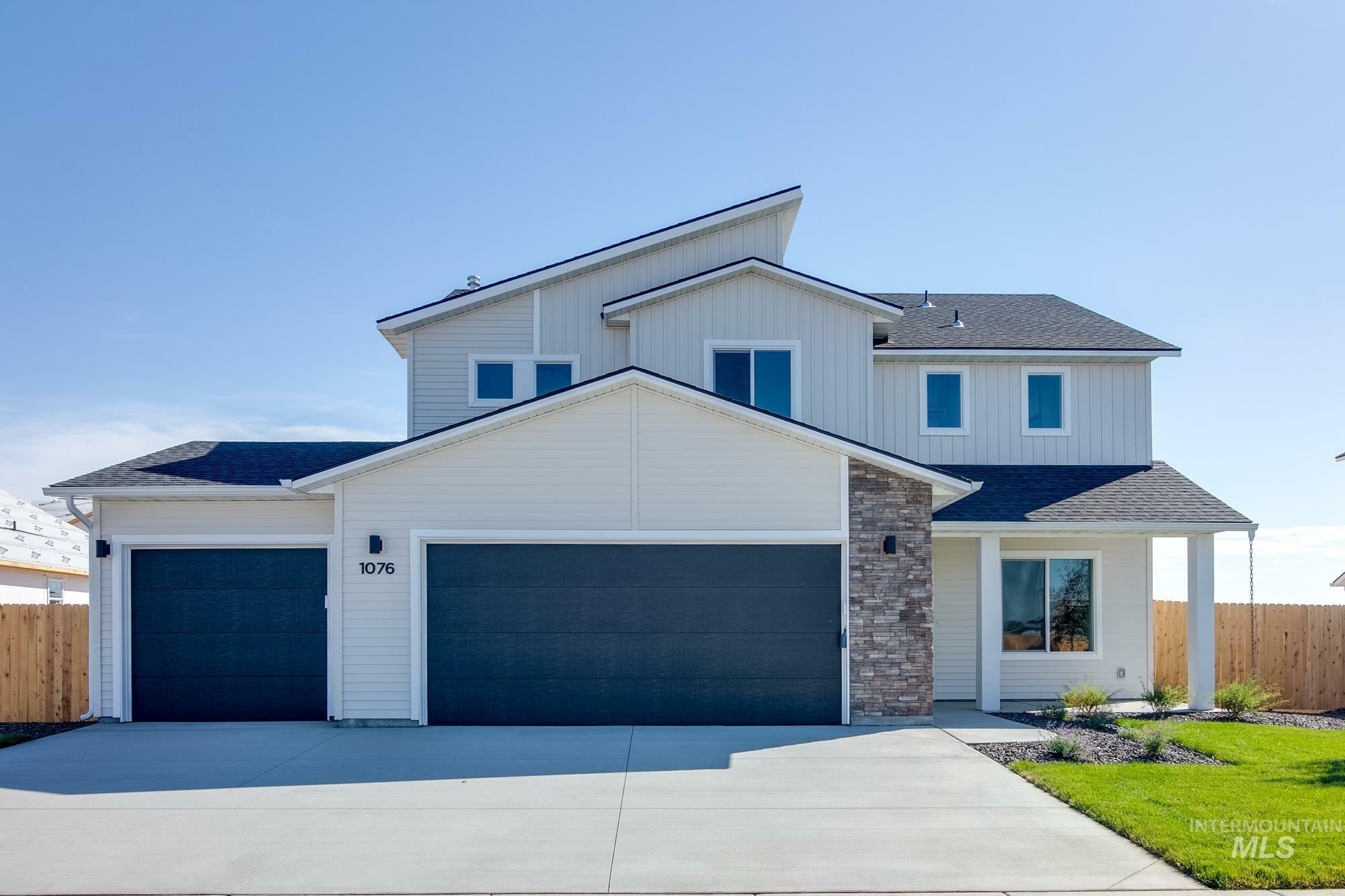 Property Photo:  1076 Quartzite Ave  ID 83644 