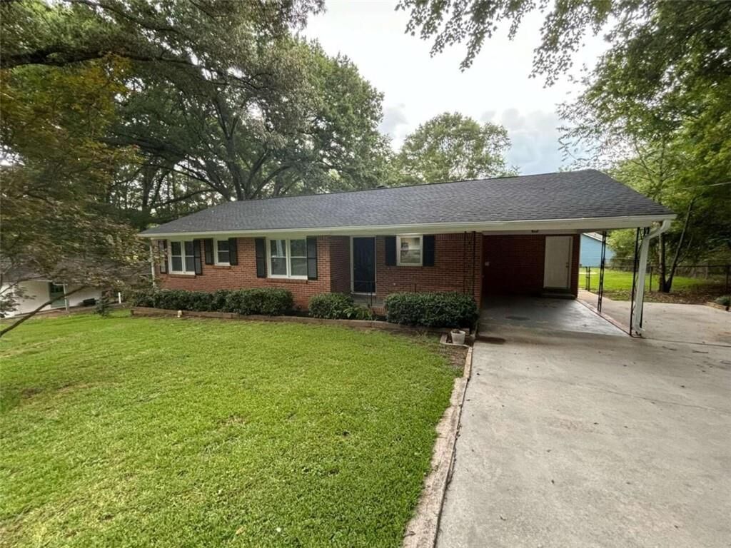 Property Photo: 143 Hubbard Street GA 30655