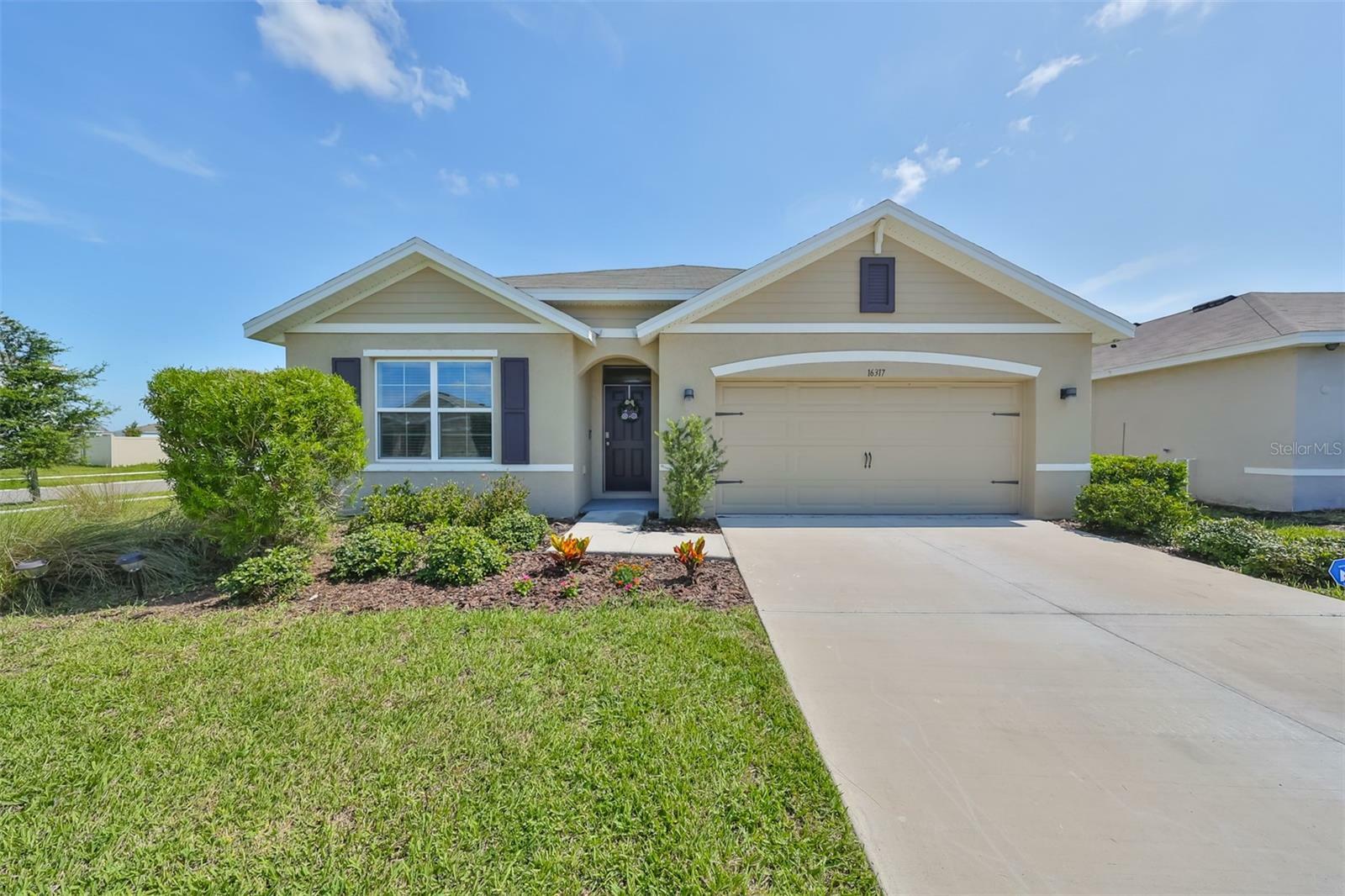 Property Photo:  16317 Little Garden Drive  FL 33598 