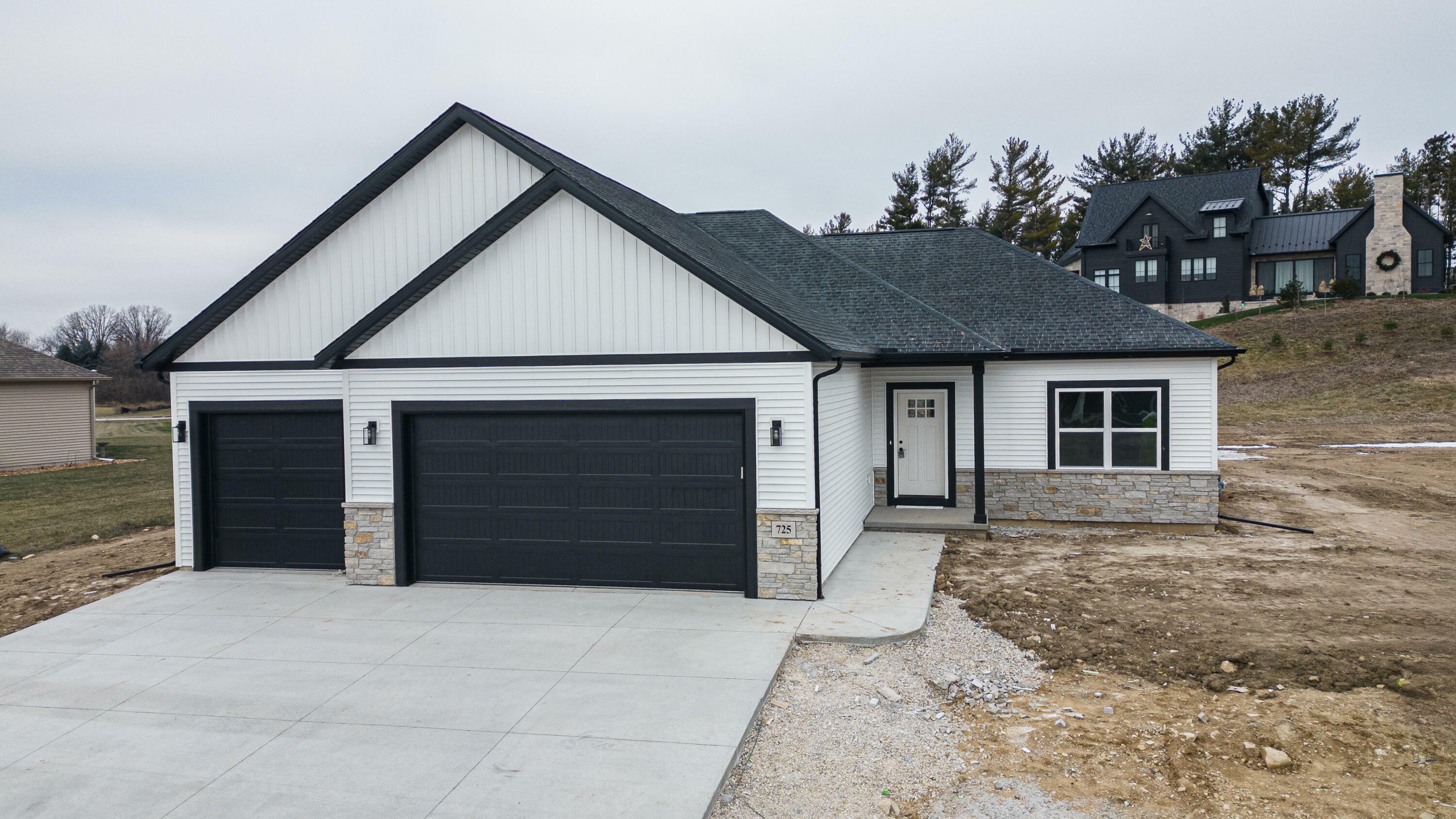725 Evergreen Dr  Brownsville WI 53006 photo